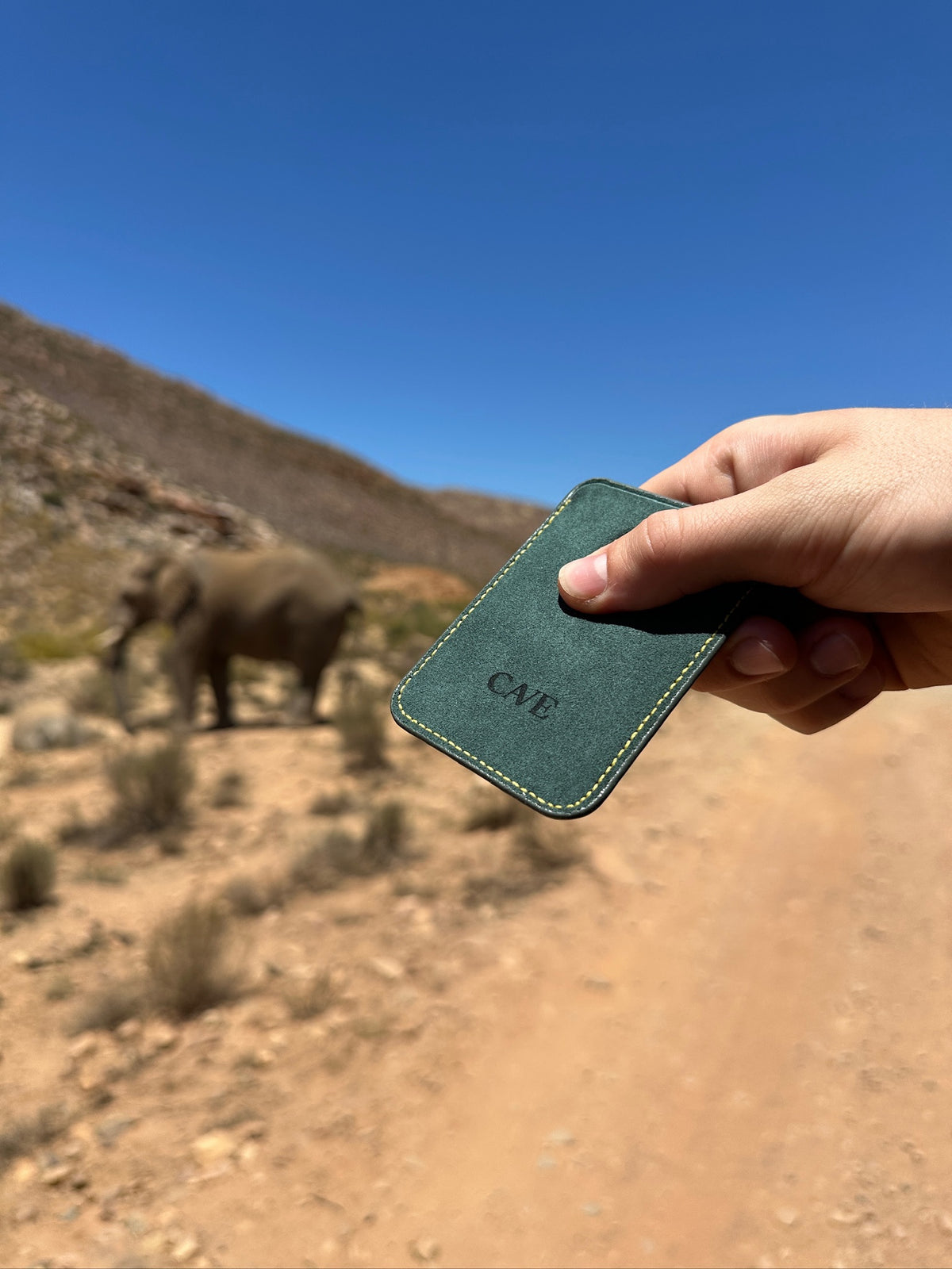 CAVE Alcantara MagSafe Wallet