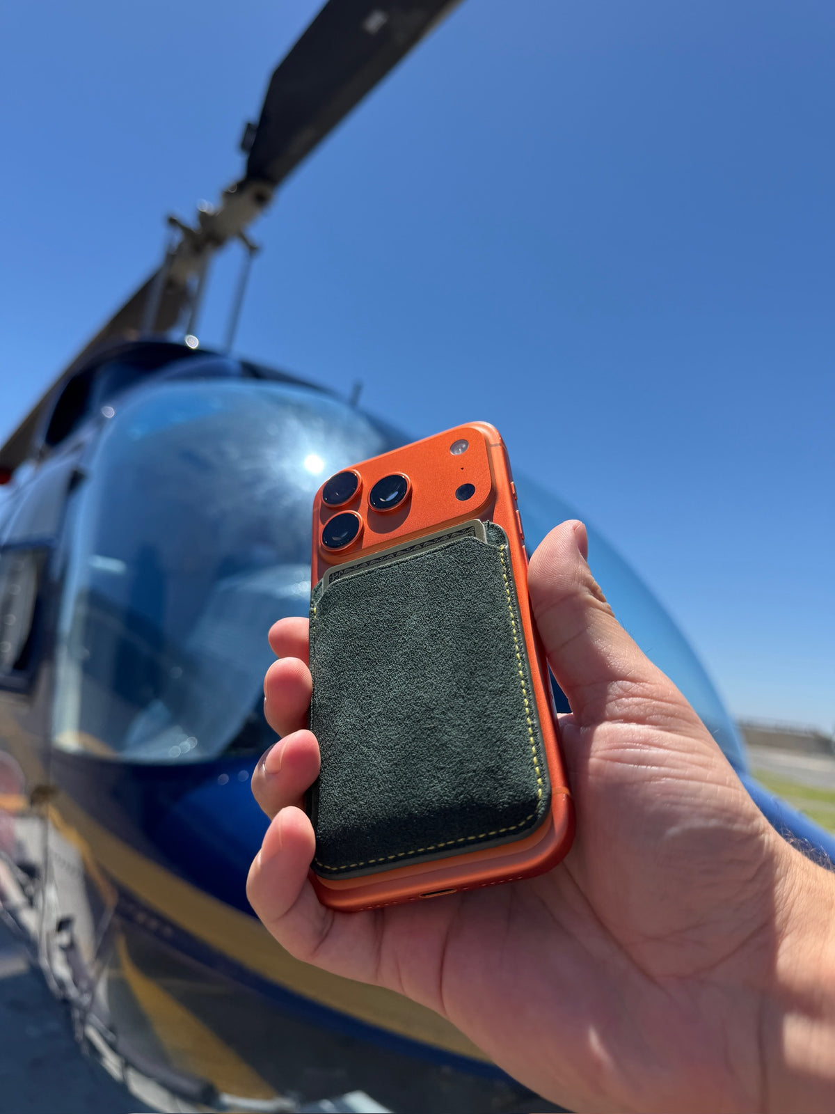 CAVE Alcantara MagSafe Wallet