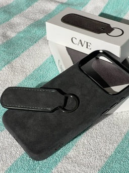 CAVE Alcantara Schlüsselanhänger