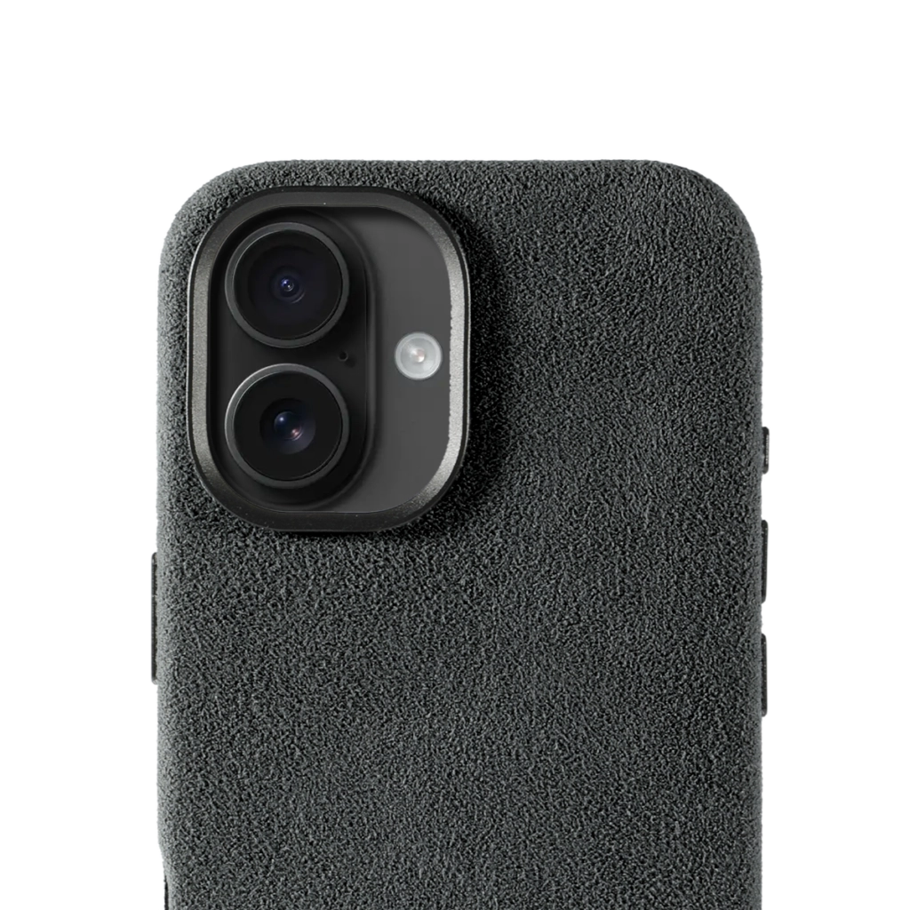 Space Grey / iPhone 16